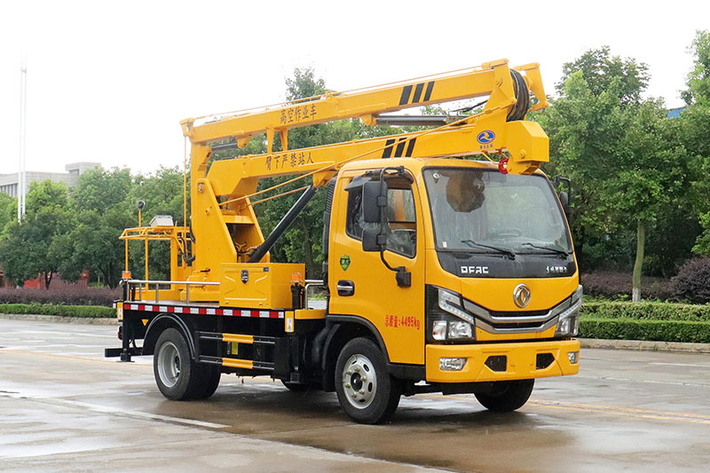 東風(fēng)13.5米單排藍(lán)牌高空作業(yè)車(chē)