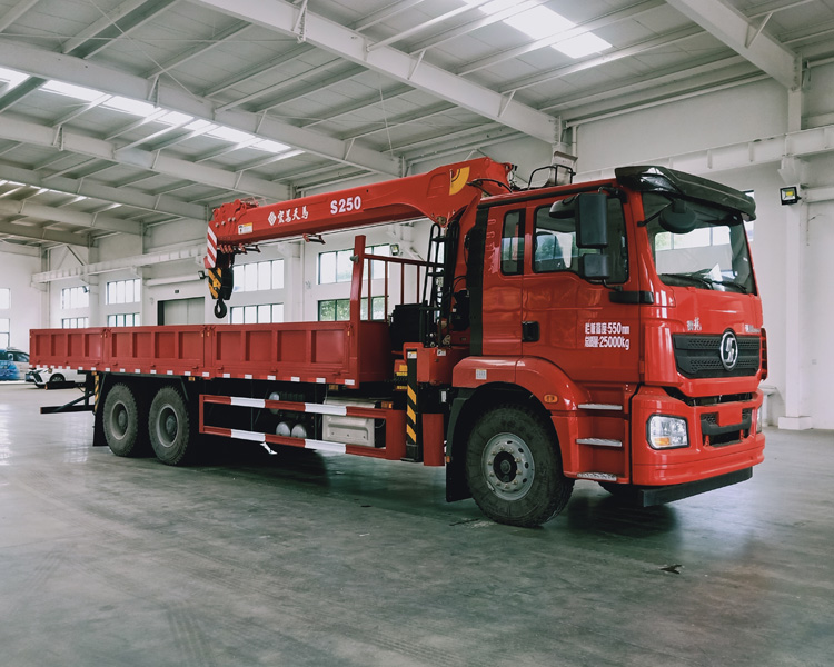 程力威牌CLW5250JSQSDP型隨車起重運(yùn)輸車