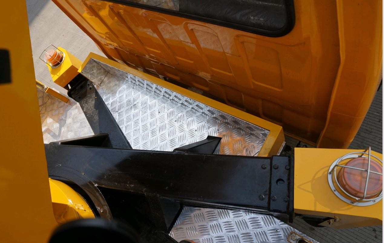 解放24米藍(lán)牌空作業(yè)車